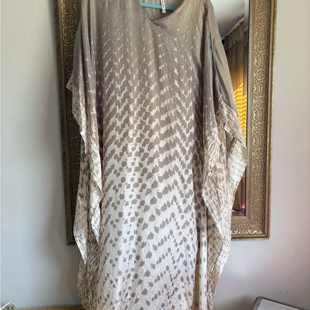 Elegant Beige Patterned Silk Kaftan